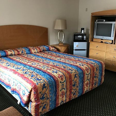 ايغ هاربور تاونشيب Sunset Motel المظهر الخارجي الصورة