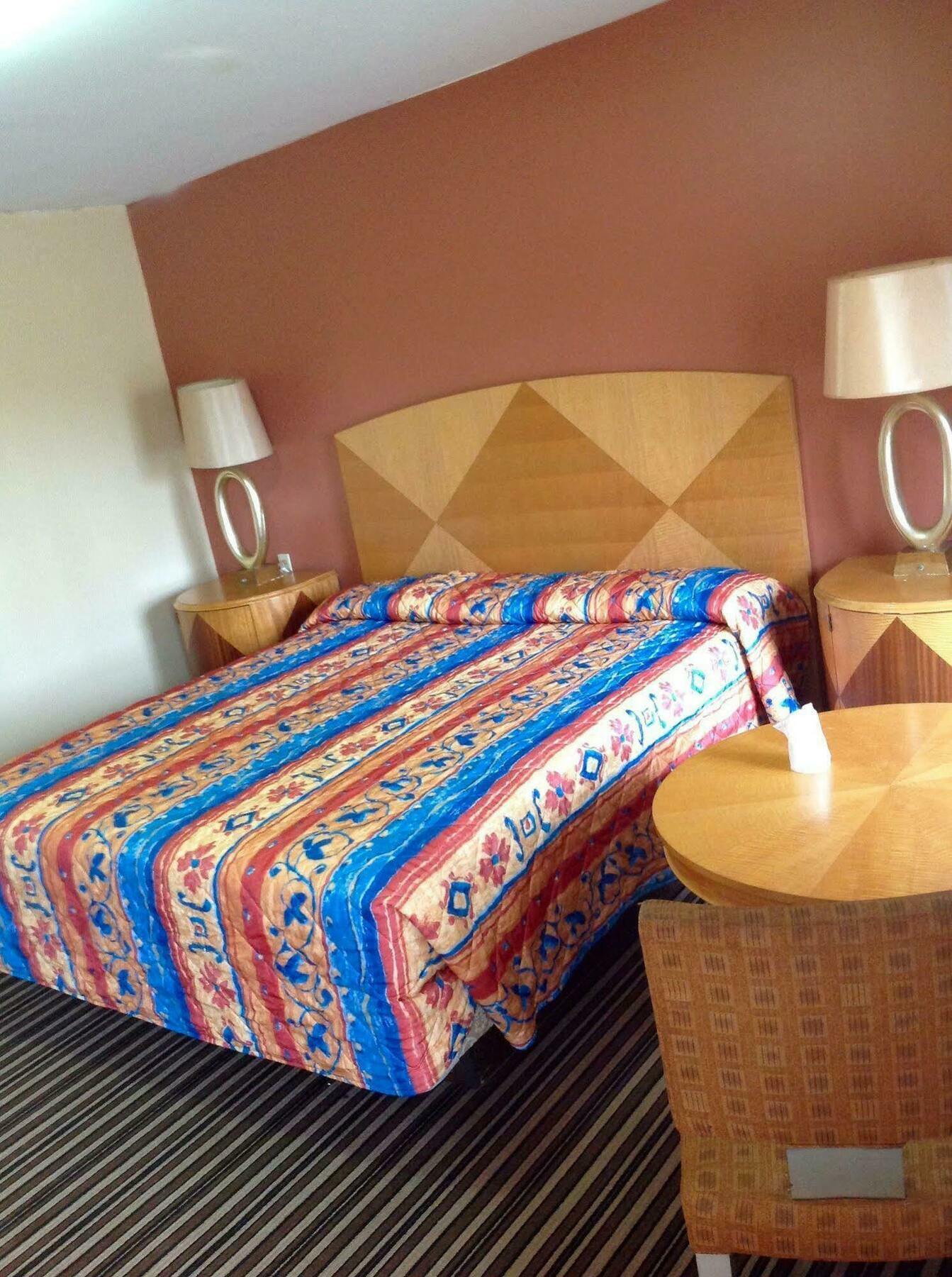 ايغ هاربور تاونشيب Sunset Motel المظهر الخارجي الصورة